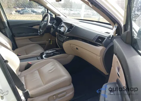 2019 Honda Pilot Touring из США, поврежденный, VIN 5FNYF6H93KB000764